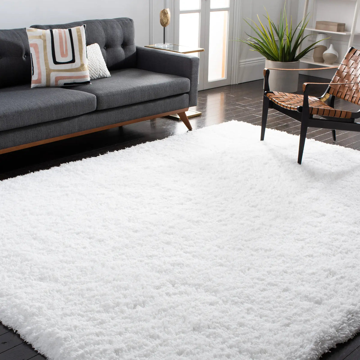 Safavieh Polar Shag 10'-0" x 14'-0" Rug in White