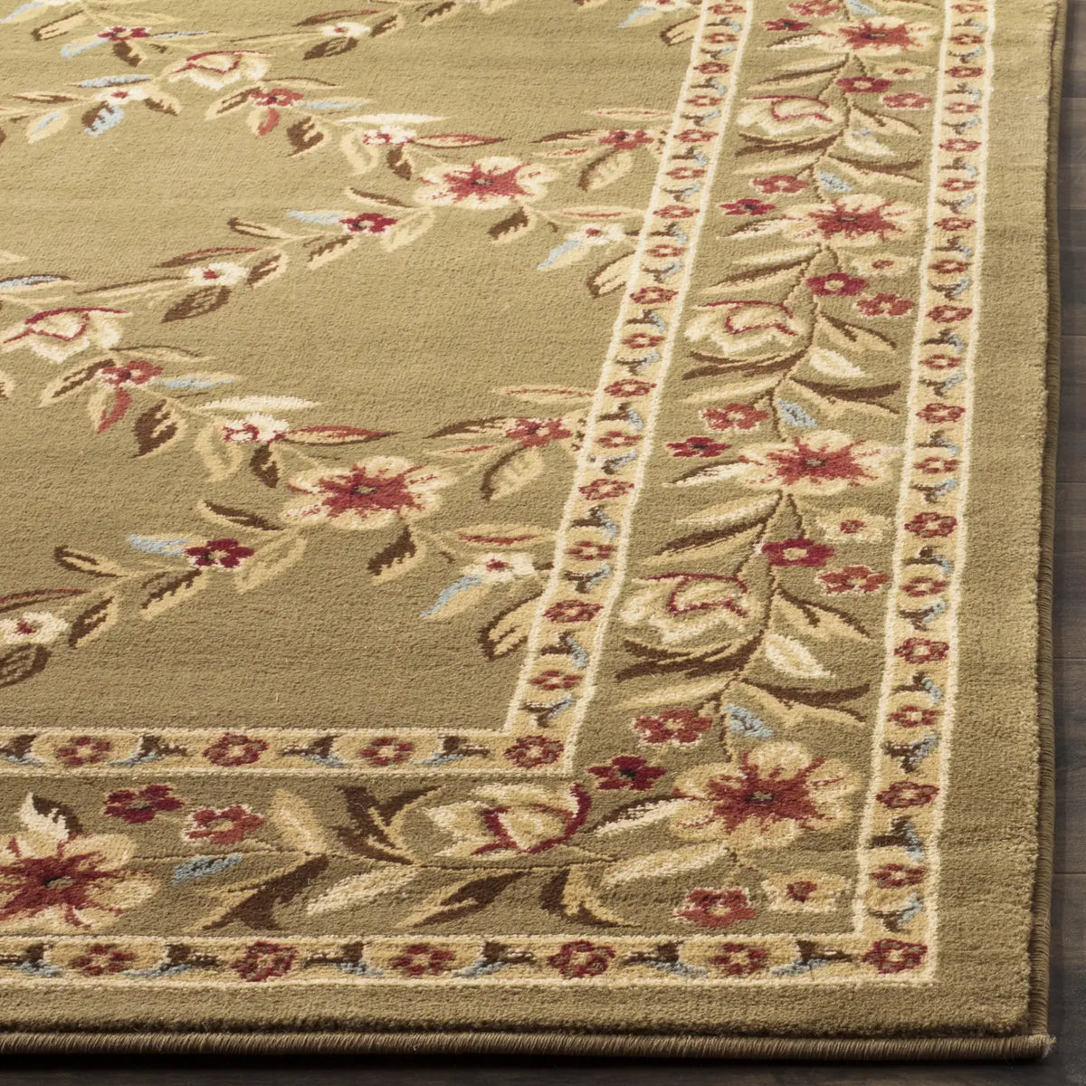 Safavieh Lyndhurst 5'-3" x 7'-6" Rug in Green / Green