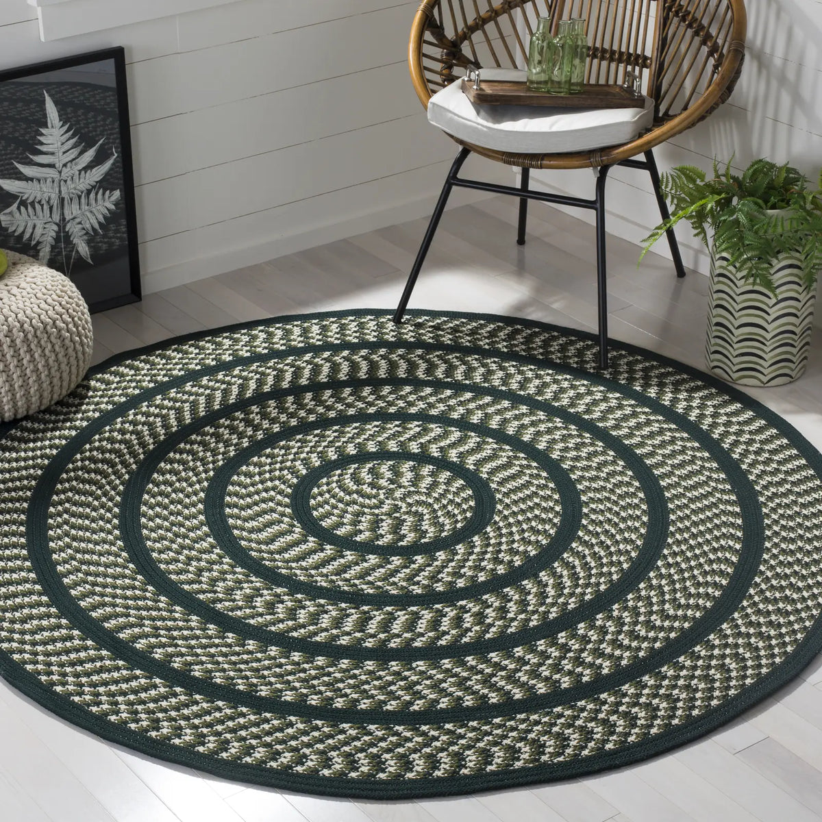 Safavieh Braided 5'-0" x 5'-0" Rug in Ivory / Dark Green