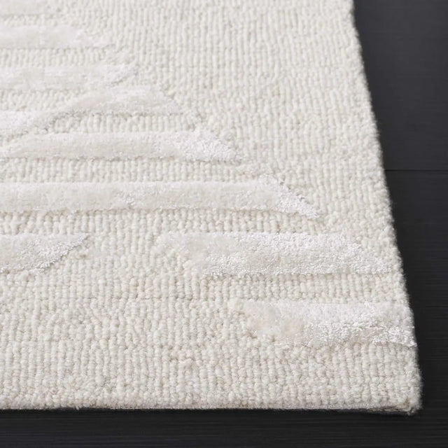 Safavieh Soho 4'-0" x 6'-0" Rug in Ivory
