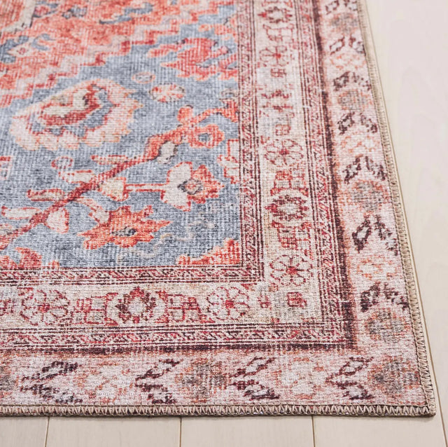 Safavieh Vintage Serapi 600 5'-1" x 7'-6" Rug in Red / Blue