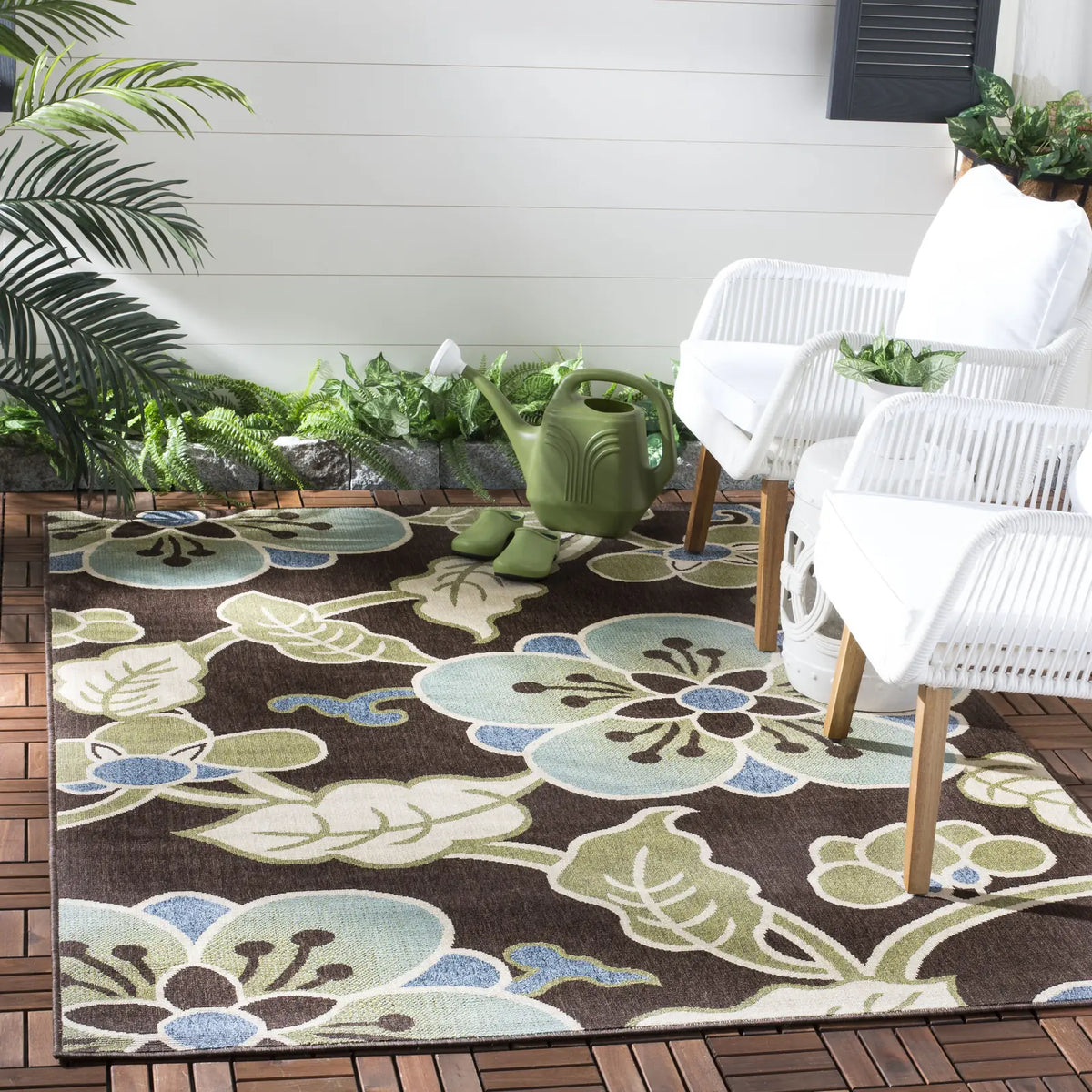 Safavieh Veranda 5'-3" x 7'-7" Rug in Chocolate / Aqua