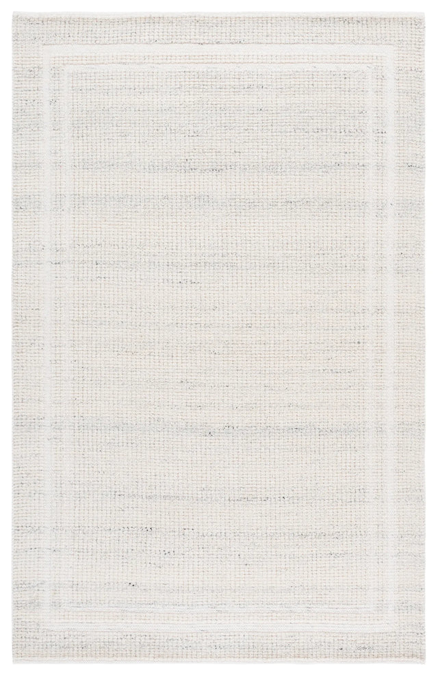 Safavieh Natura 4'-0" x 6'-0" Rug in Silver