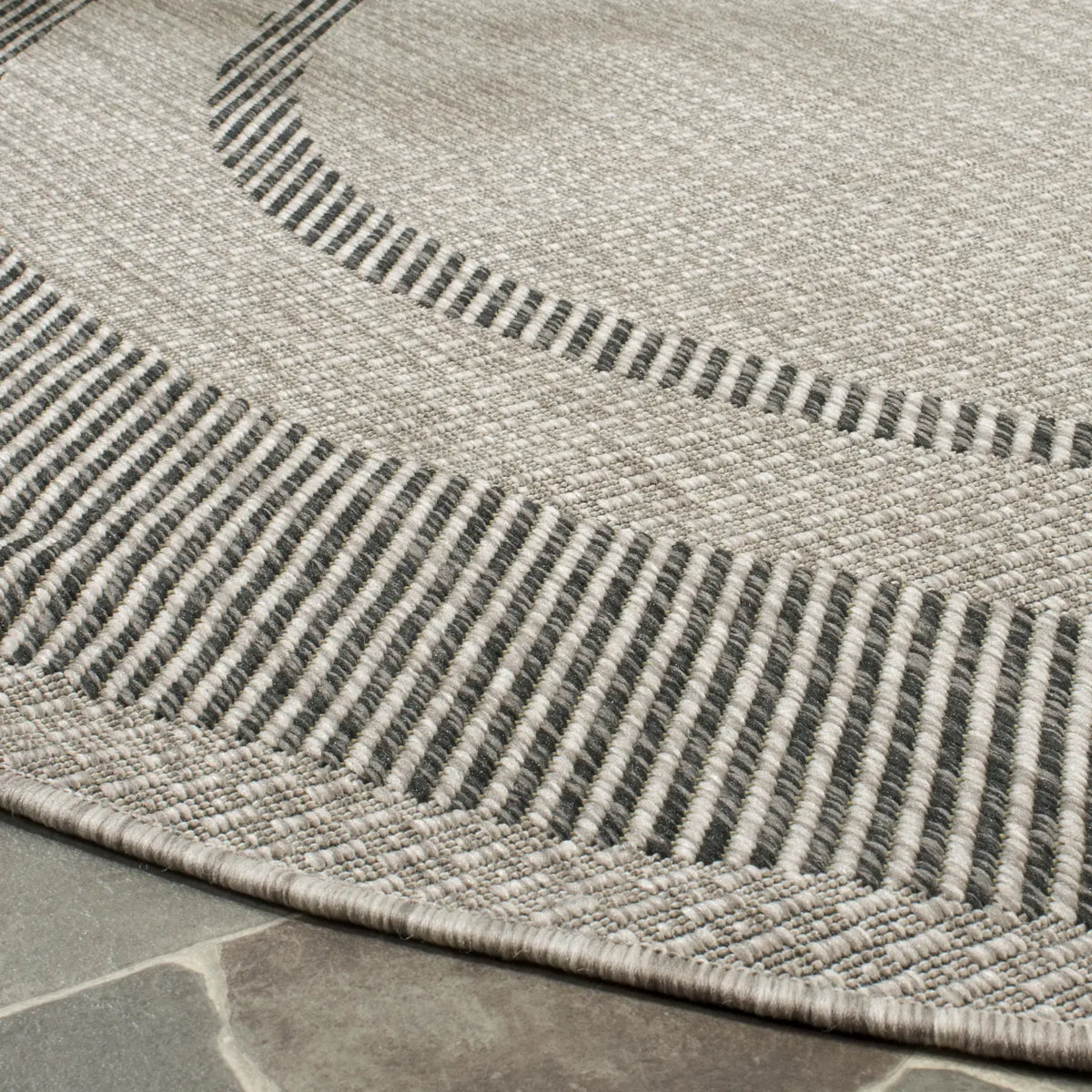 Safavieh Courtyard 5'-3" x 5'-3" Rug in Beige / Black