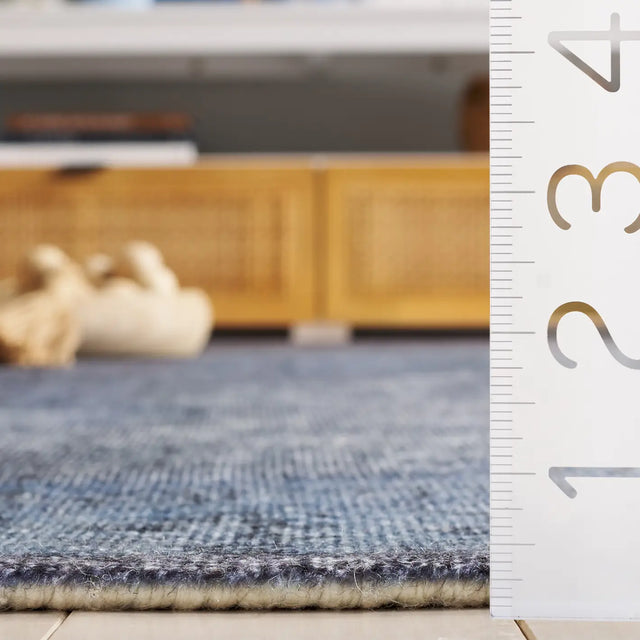 Safavieh Classic Vintage 4'-0" x 6'-0" Rug in Blue / Grey