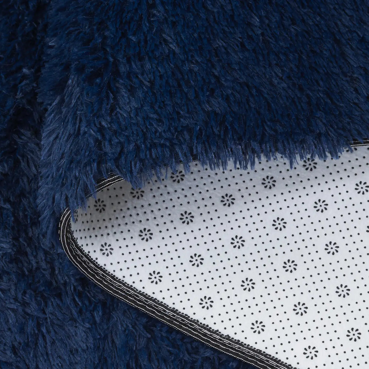 Safavieh Rainbow Shag 4'-0" x 6'-0" Rug in Navy