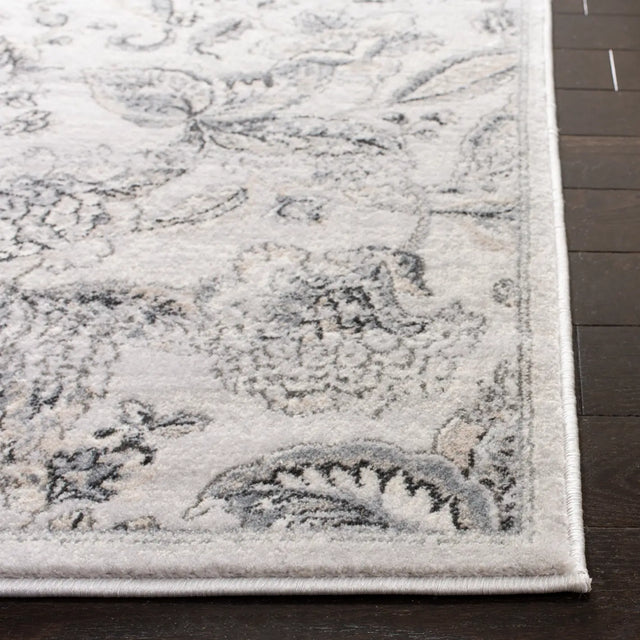 Safavieh Carnegie 4'-0" x 6'-0" Rug in Silver / Grey