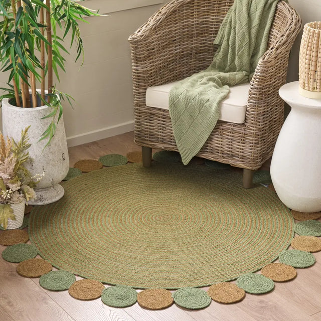 Safavieh Braided 5'-0" x 5'-0" Rug in Green / Gold