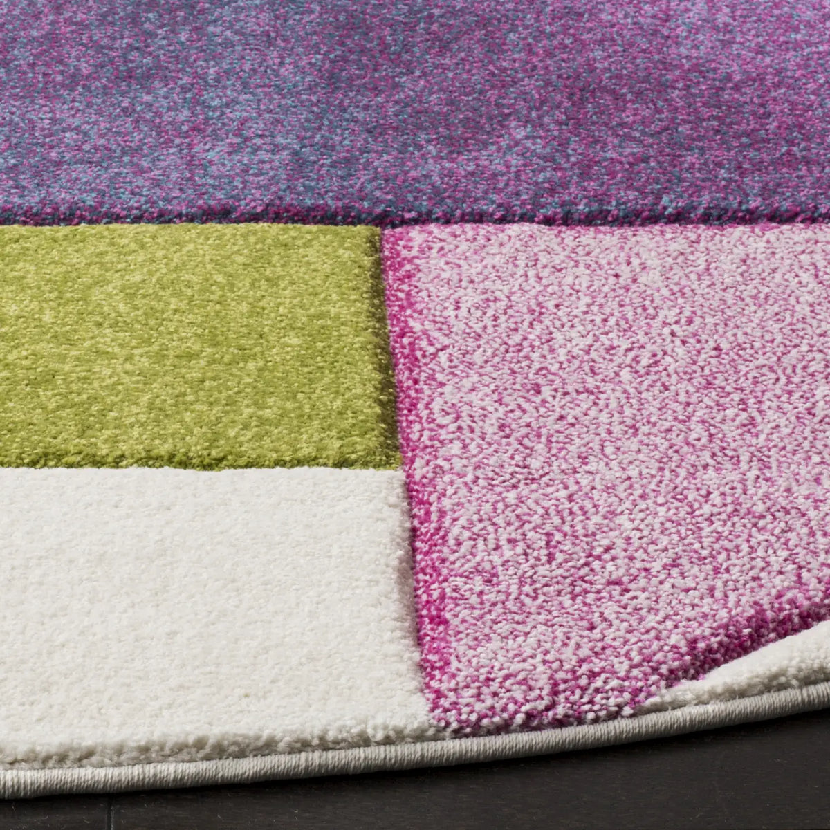Safavieh Hollywood 6'-7" x 6'-7" Rug in Ivory / Rose