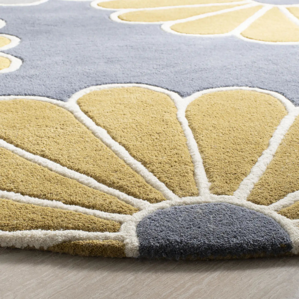 Safavieh Soho 6'-0" x 6'-0" Rug in Grey / Yellow