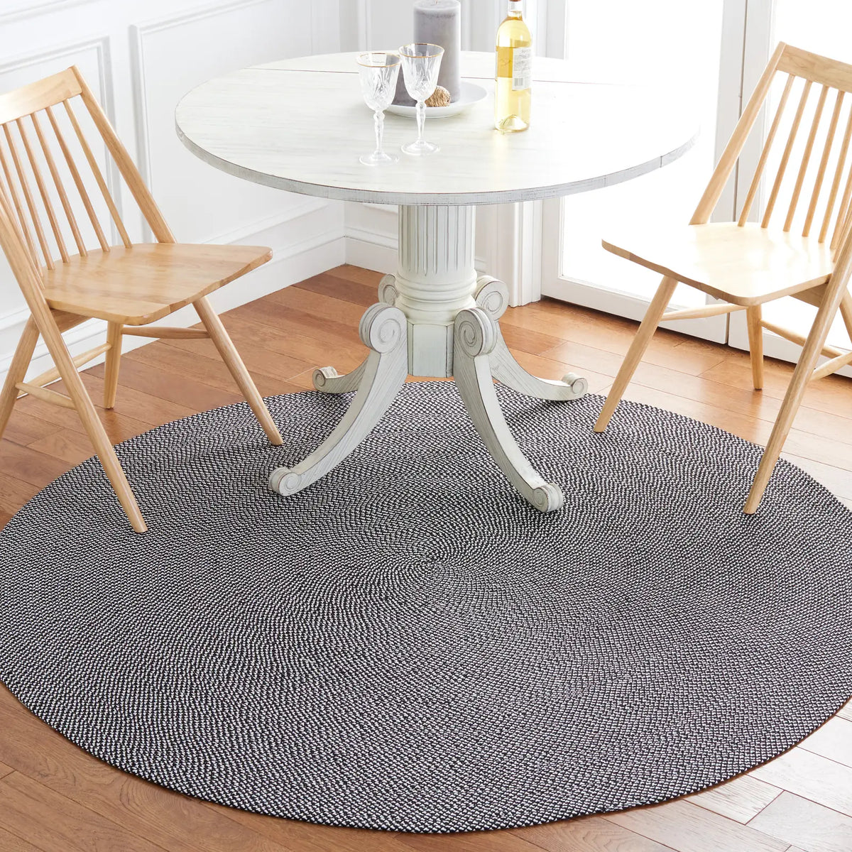 Safavieh Braided 5'-0" x 5'-0" Rug in Black / White