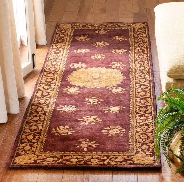 Safavieh Empire 2'-6" x 10'-0" Rug in Assorted