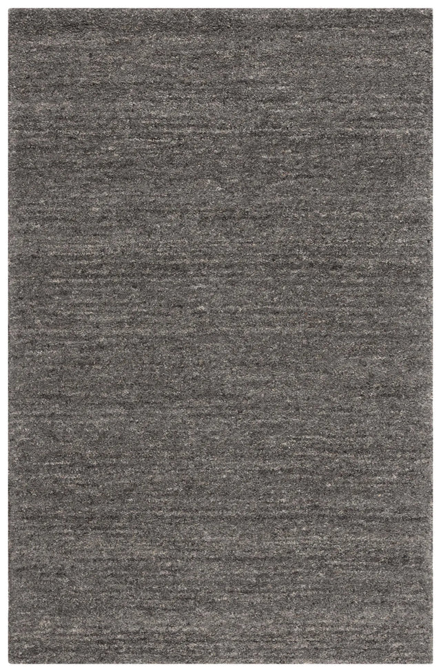 Safavieh Himalaya 4'-0" x 6'-0" Rug in Grey