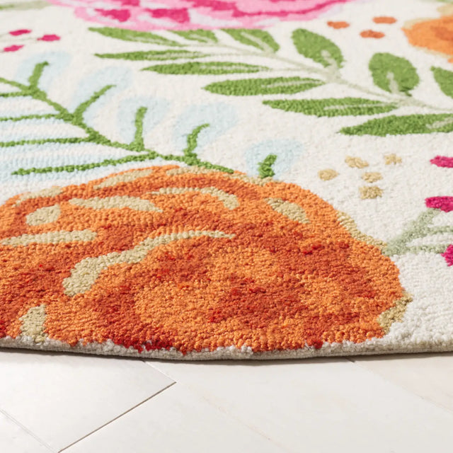 Safavieh Easy Care 6'-0" x 6'-0" Rug in Ivory / Green