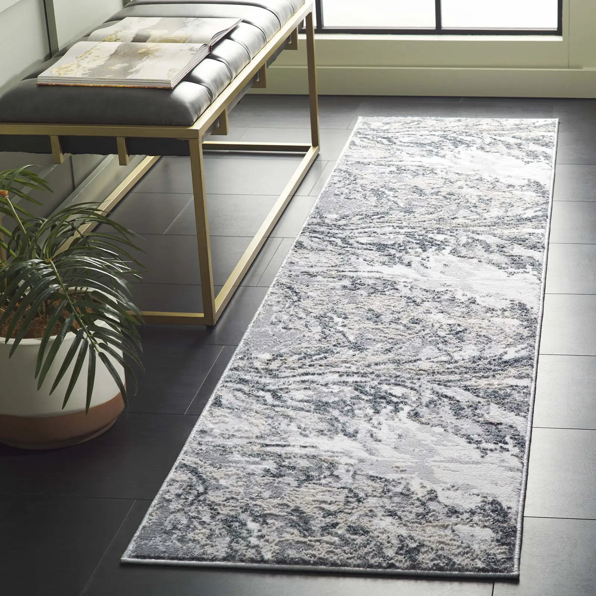 Safavieh Alenia 100 2'-0" x 8'-0" Rug in Grey / Blue