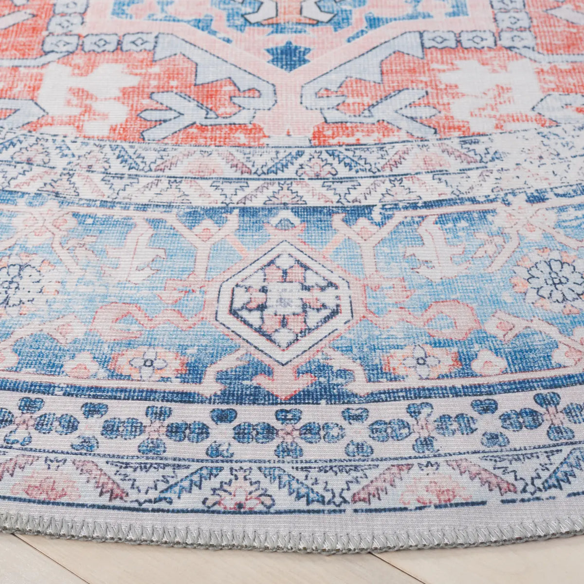 Safavieh Arizona 6'-0" x 6'-0" Rug in Rust / Navy