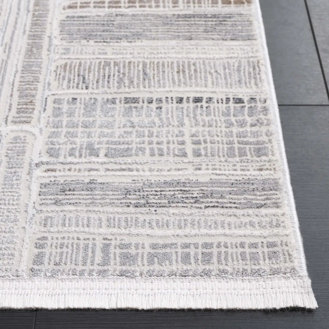 Safavieh Diamond 5'-3" x 7'-6" Rug in Grey / Light Grey