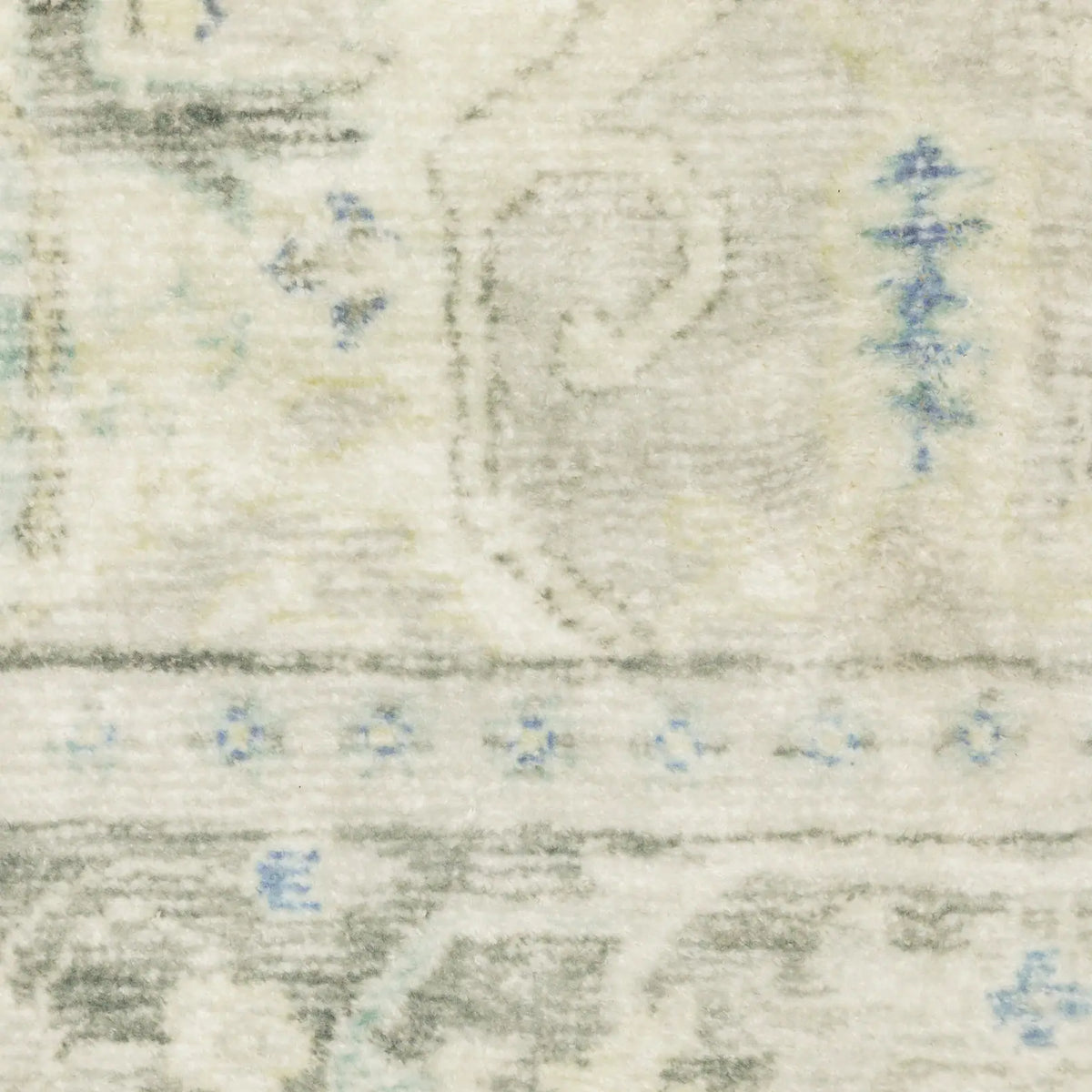 Oriental Weavers Savoy 28104 Grey/ Ivory Rug - room scene 2
