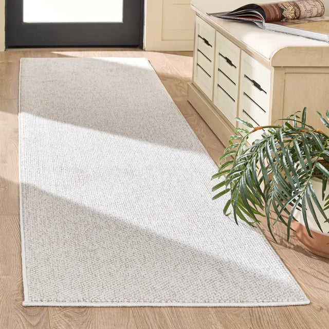 Safavieh River 2'-2" x 8'-0" Rug in Beige / Ivory