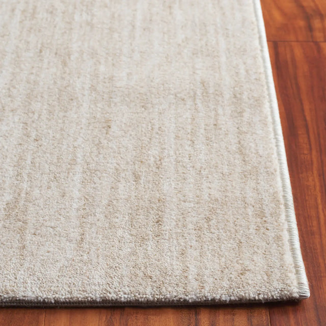 Safavieh Mabel 4'-0" x 6'-0" Rug in Beige / Ivory