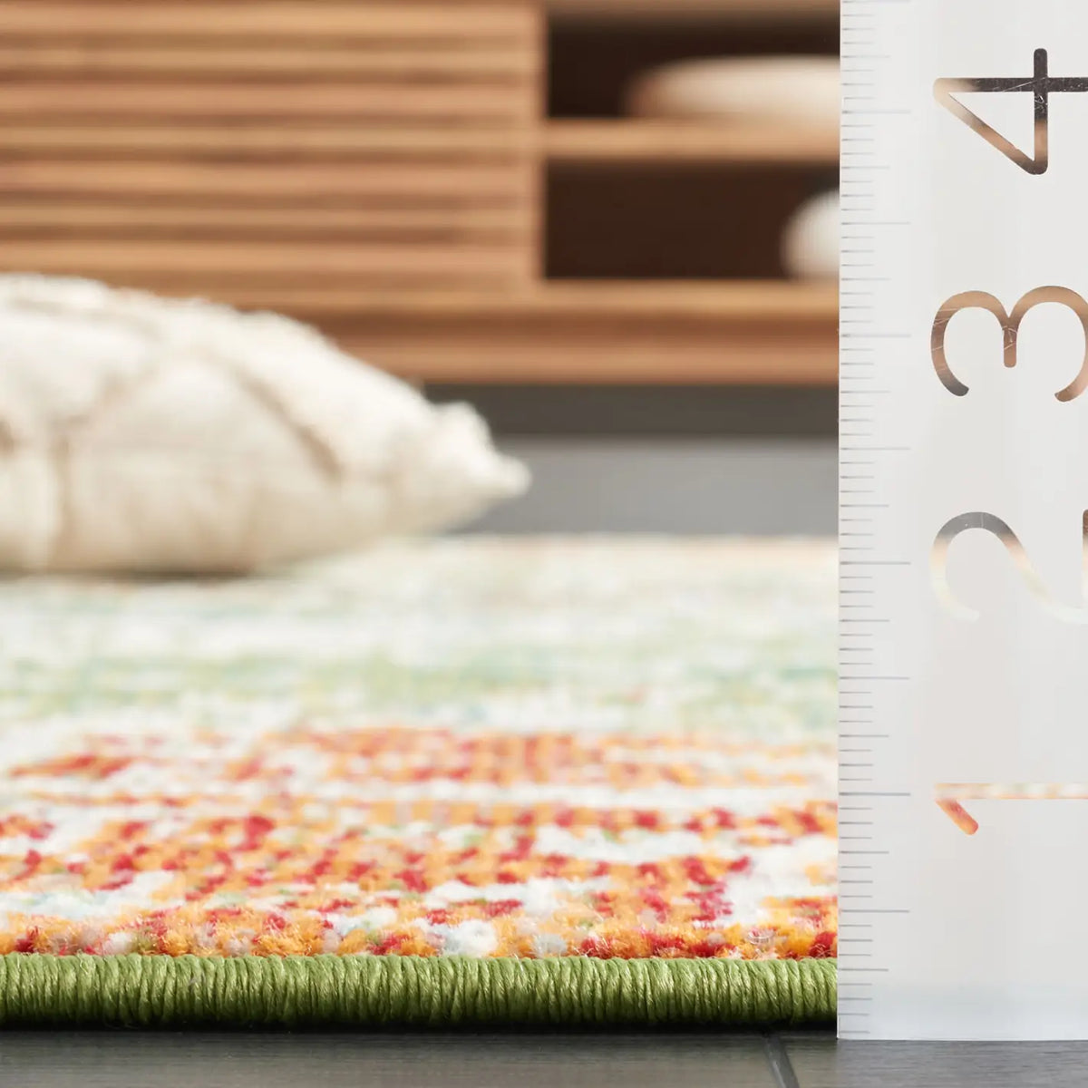 Safavieh Madison 4'-0" x 6'-0" Rug in Sage / Rust
