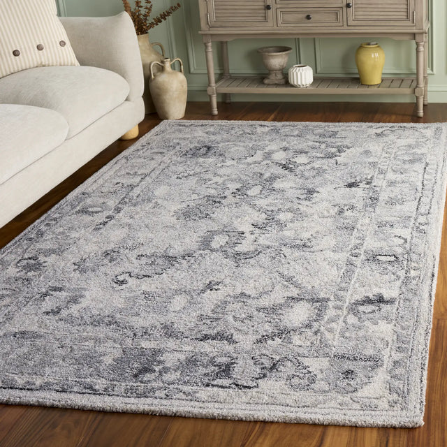 Safavieh Marquee 4'-0" x 6'-0" Rug in Light Grey / Charcoal