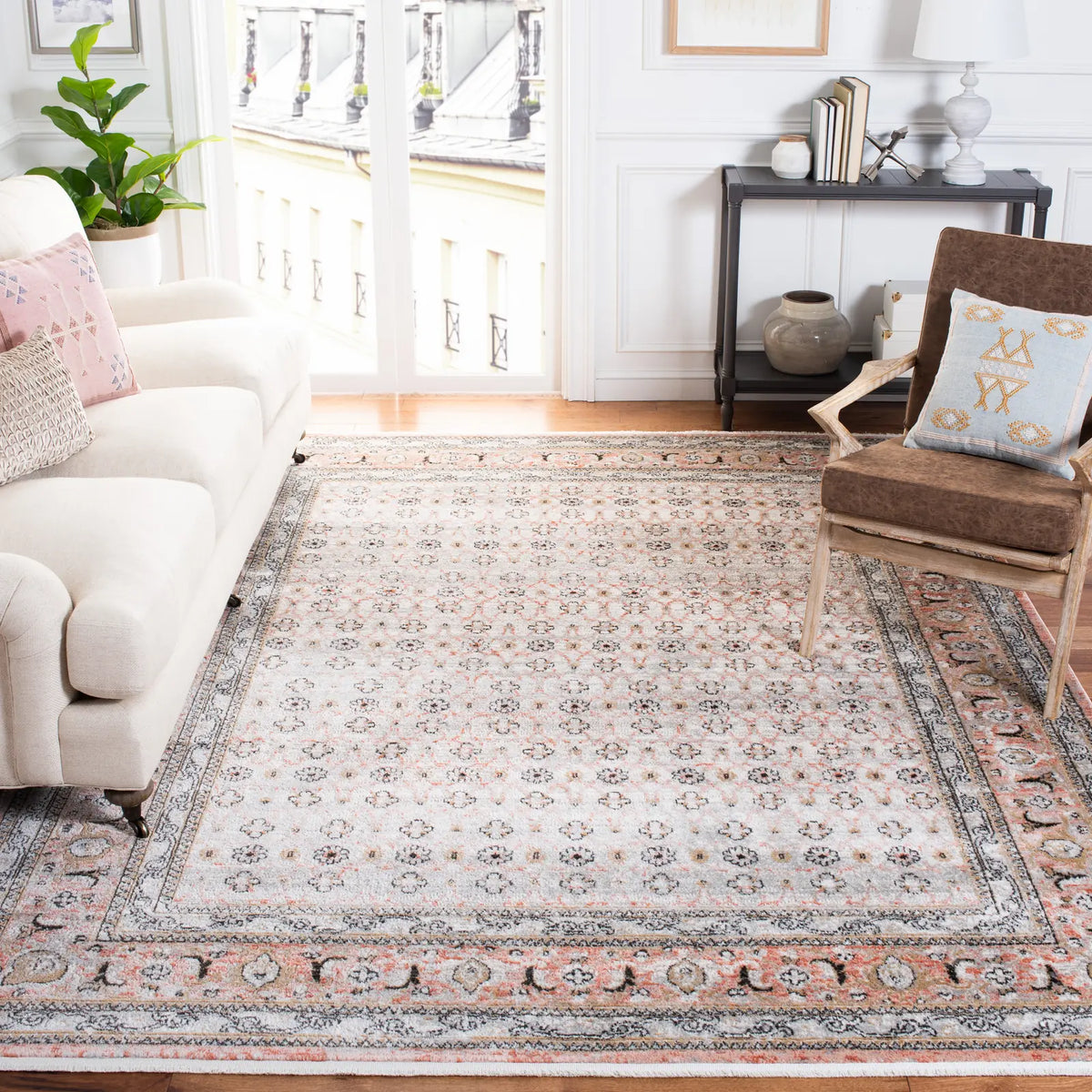 Safavieh Shivan 8'-0" x 10'-0" Rug in Grey / Rose
