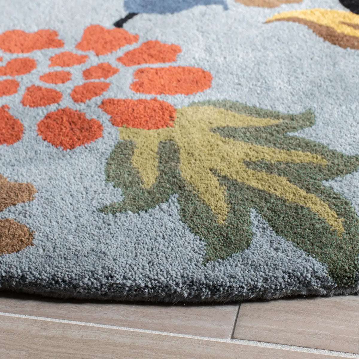 Safavieh Soho 6'-0" x 6'-0" Rug in Blue / Multi