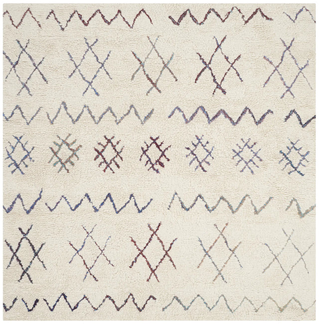 Safavieh Casablanca 6'-0" x 6'-0" Rug in Ivory / Multi