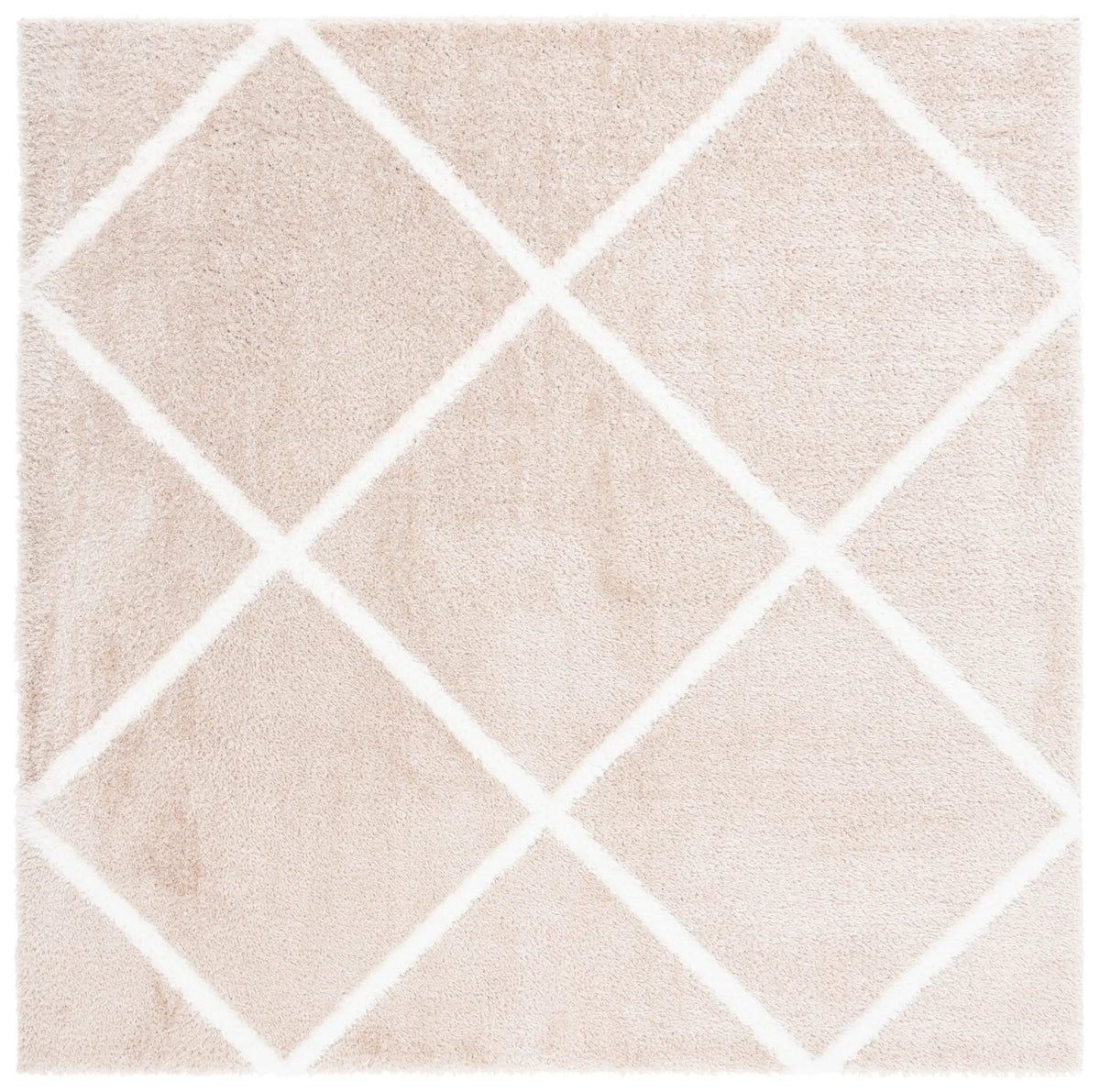 Safavieh Tahoe Shag 6'-7" x 6'-7" Rug in Beige / White
