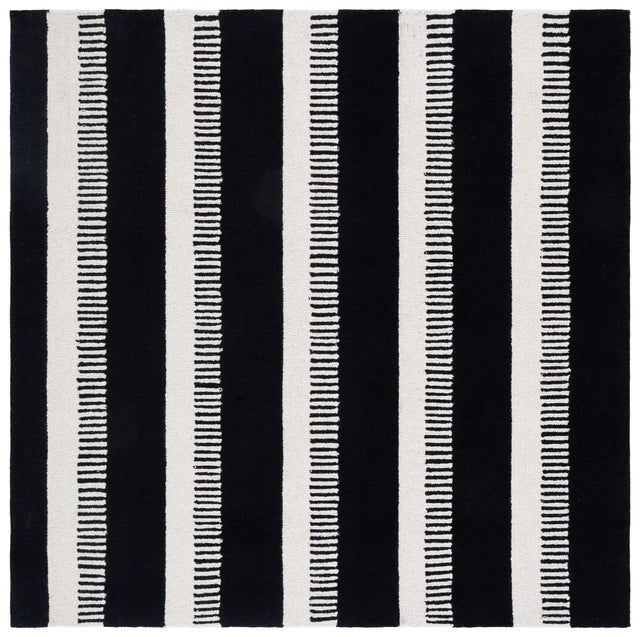 Safavieh Genre 6'-0" x 6'-0" Rug in Black / Ivory