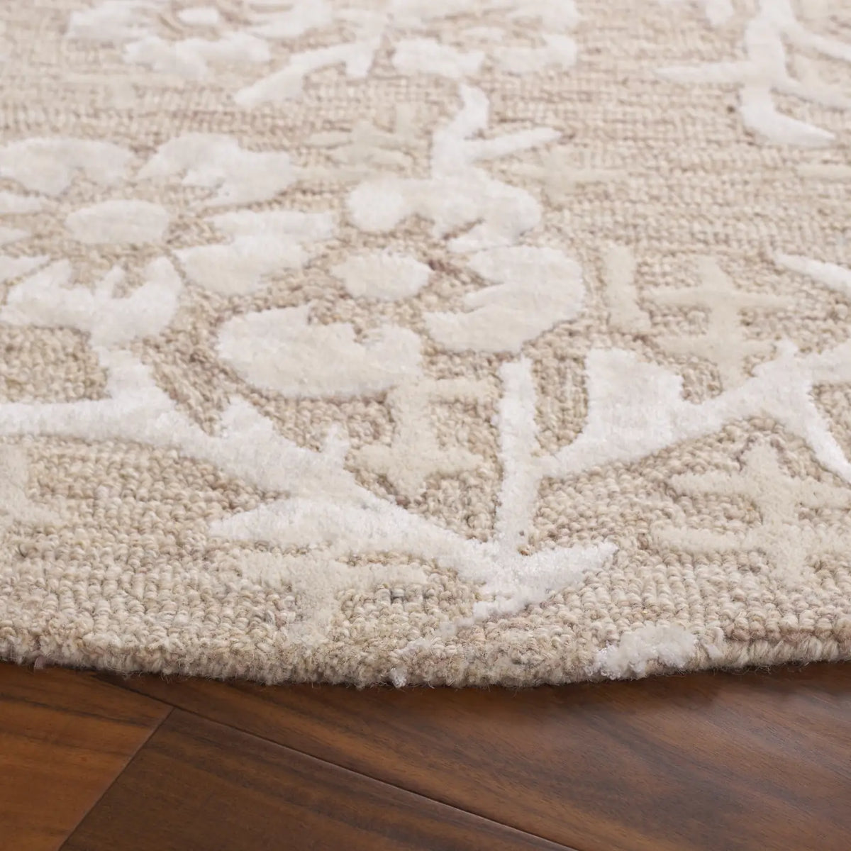 Safavieh Glamour 6'-0" x 6'-0" Rug in Beige / Ivory