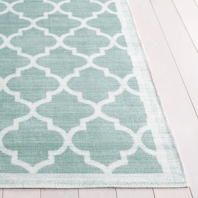 Safavieh Arizona 4'-0" x 6'-0" Rug in Sage / Ivory