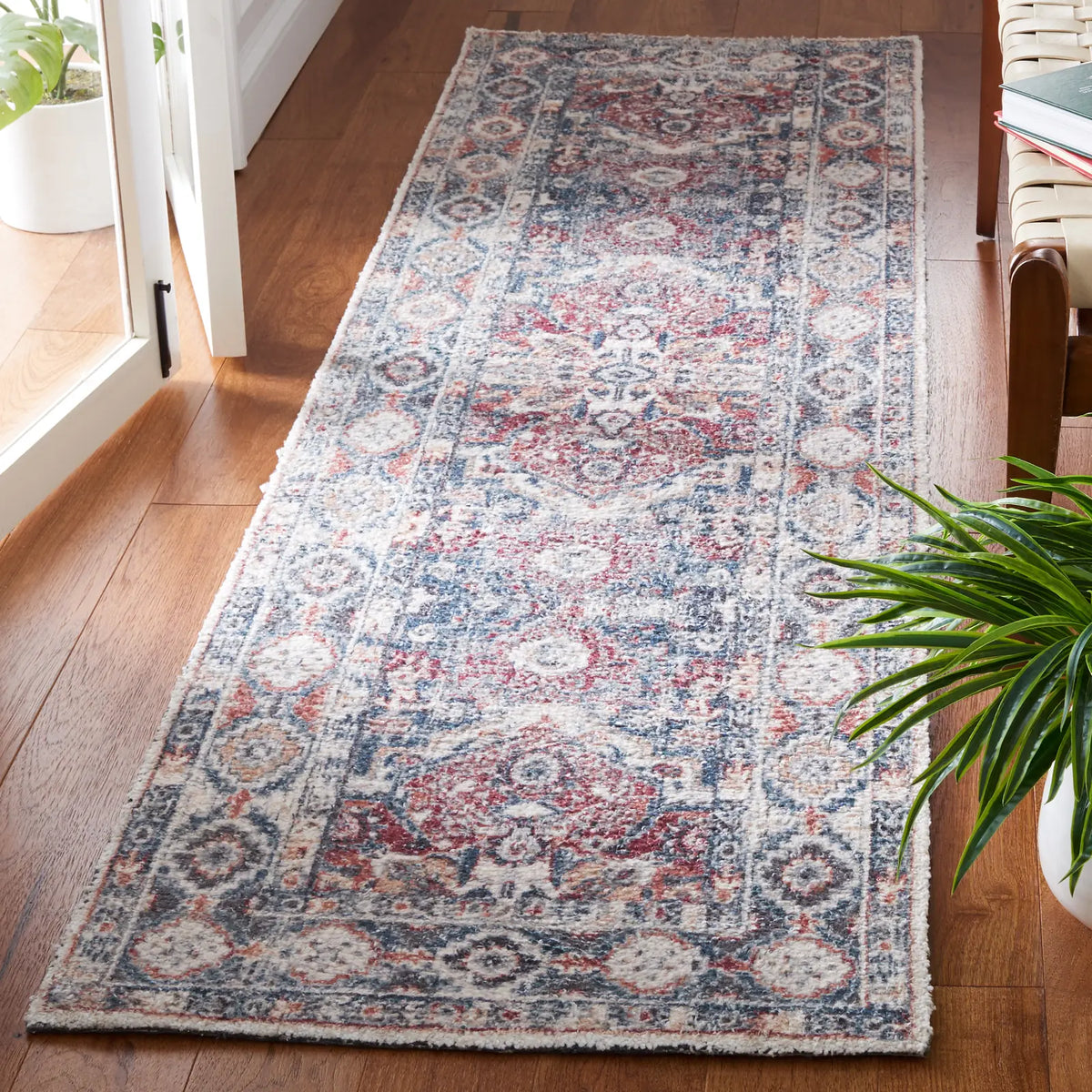 Safavieh Classic Vintage 2'-3" x 8'-0" Rug in Blue / Red