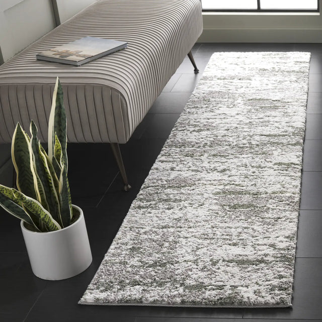 Safavieh Century 300 2'-0" x 8'-0" Rug in Grey / Dark Green