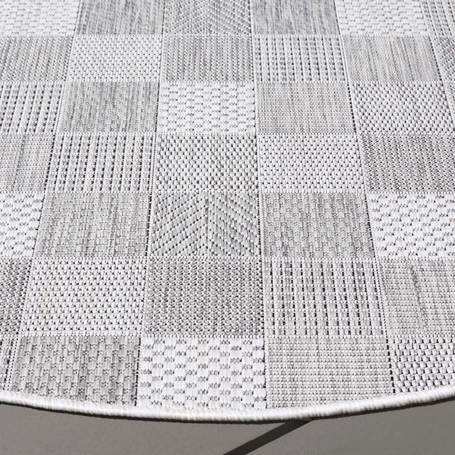Safavieh Courtyard 6'-7" x 6'-7" Rug in Grey / Dark Grey