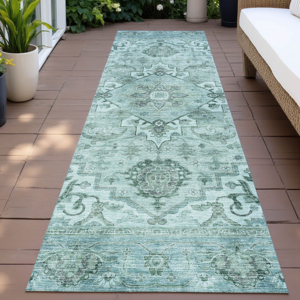 Addison Chantille ACN2164 Global Machine Made Traditional Teal Rug