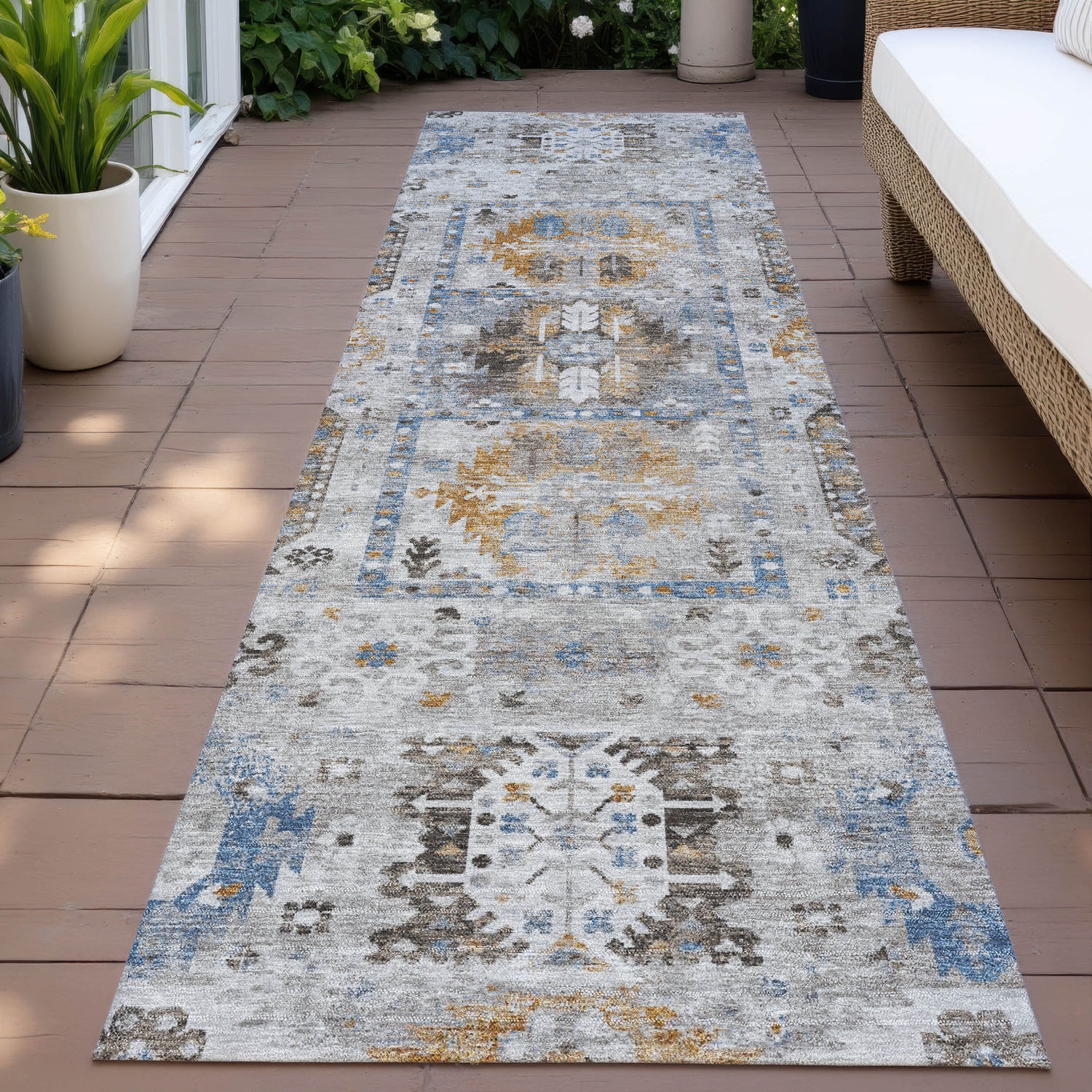 Addison Chantille ACN2198 Bohemian Machine Made Transitional Gray Rug