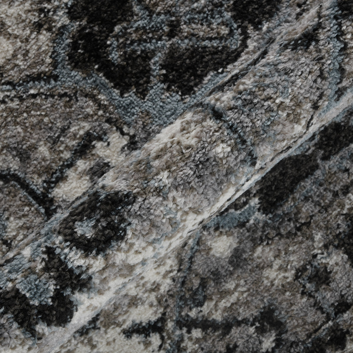 Amer Alexandria ALX-49 Ivory / Gray area rug - color swatch view