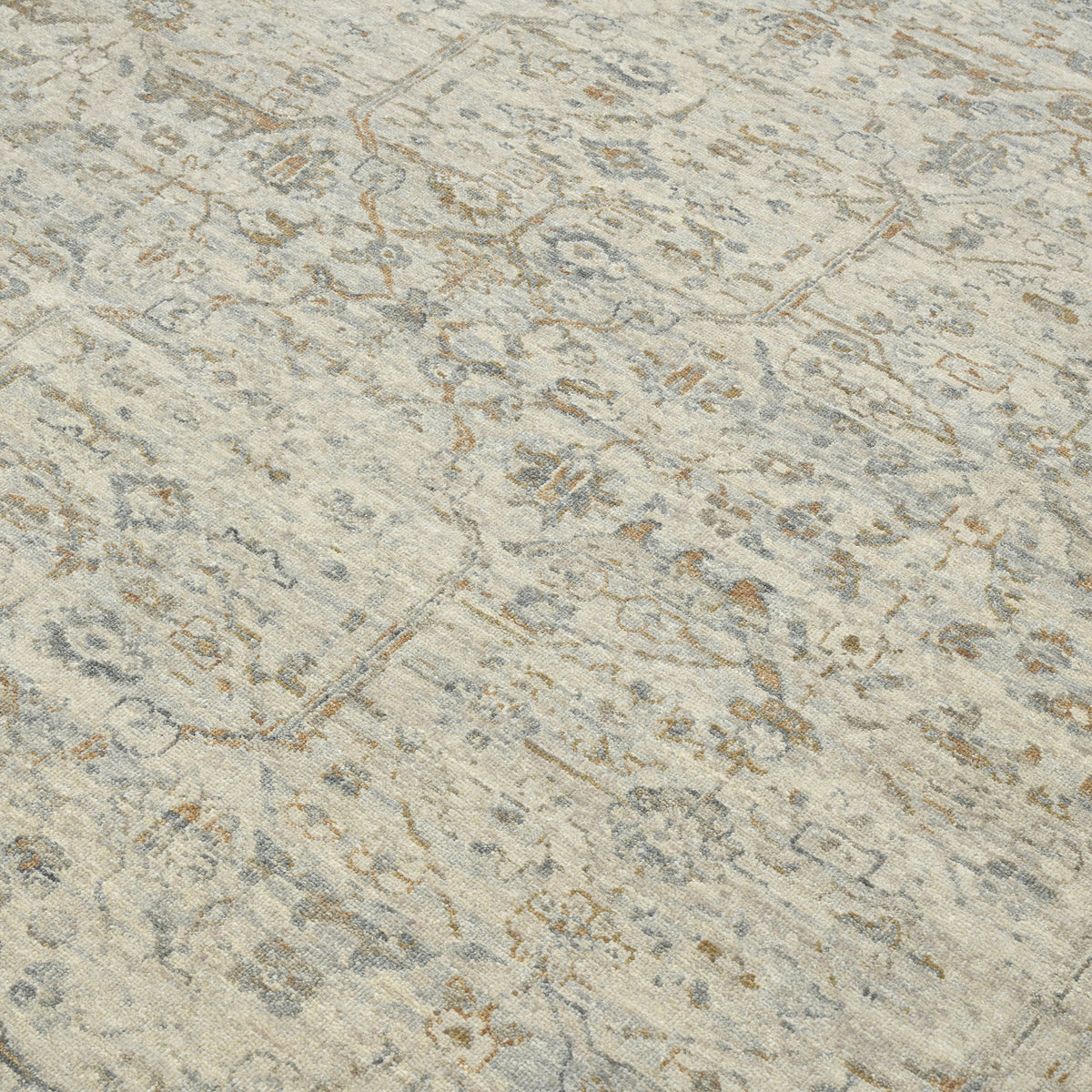 Amer Antiquity ANQ-53 Ivory area rug - color swatch view