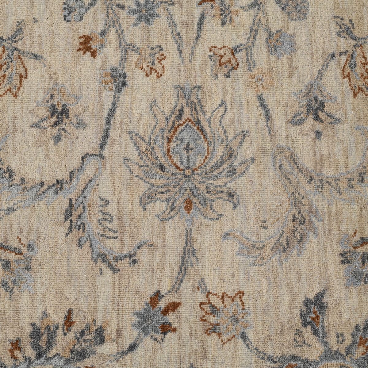 Amer Aurai ARA-22 Ivory area rug - color swatch view