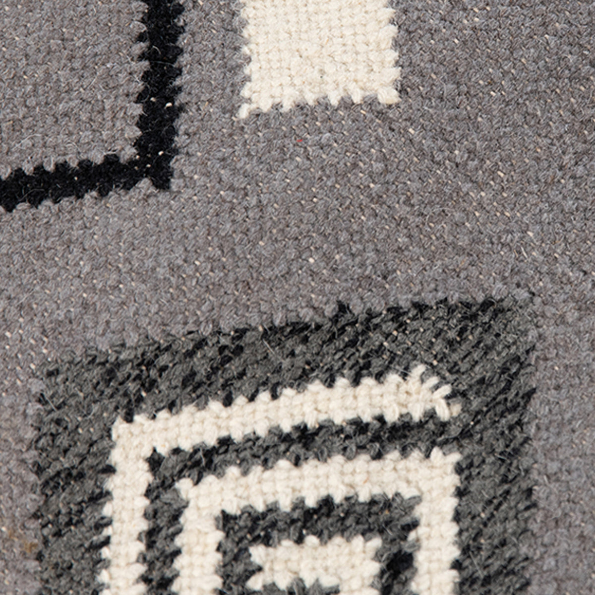 Amer Artifacts ARI-2 Dove Gray area rug - close-up view
