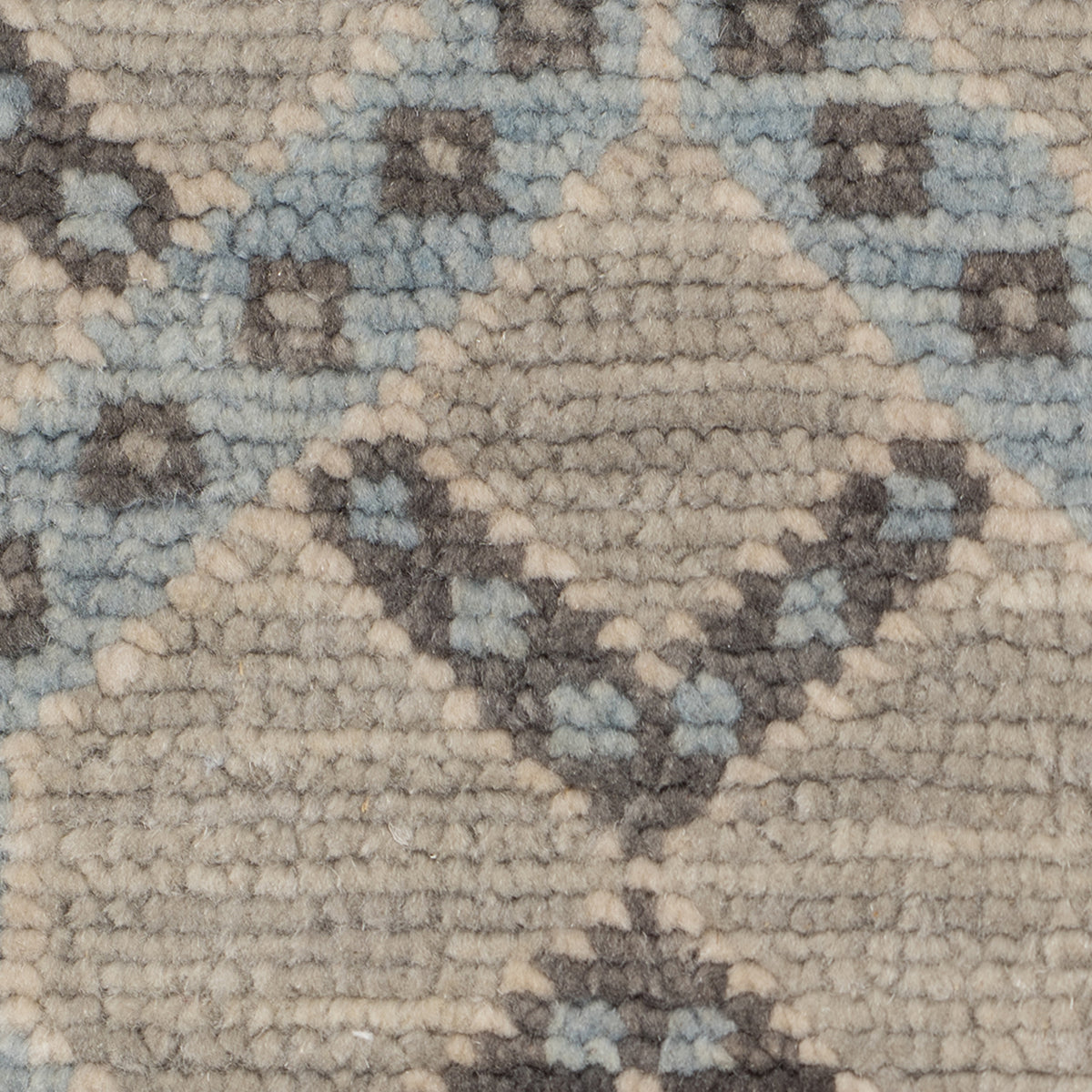 Amer Blu BLU-37 Silver area rug - color swatch view