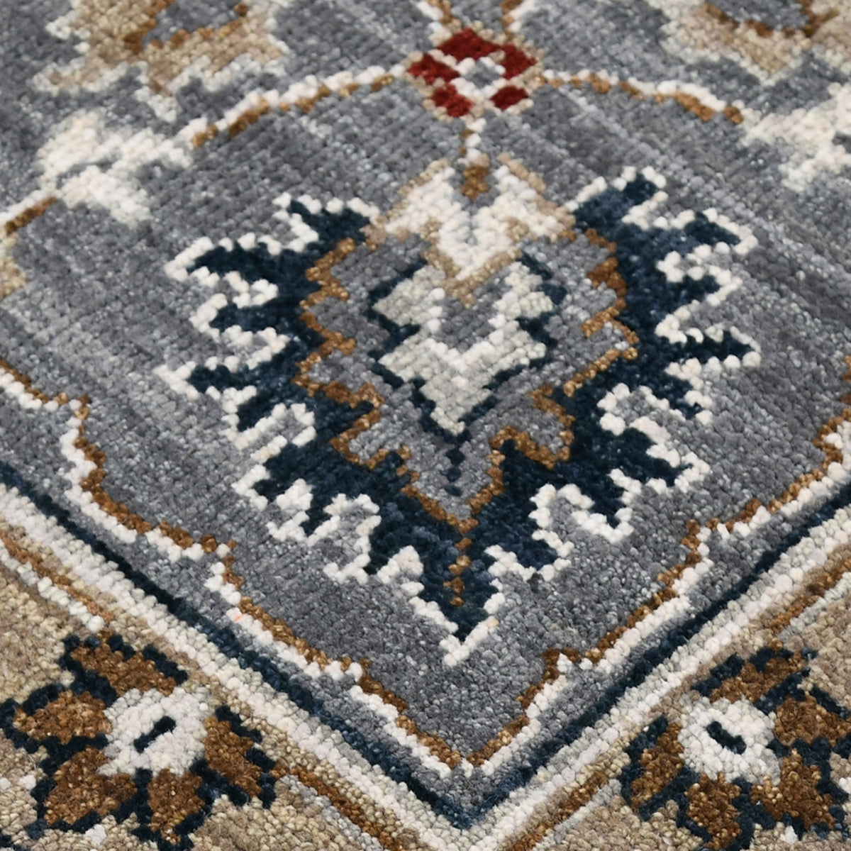 Amer Bristol BRS-55 Blue Sapphire area rug - close-up view