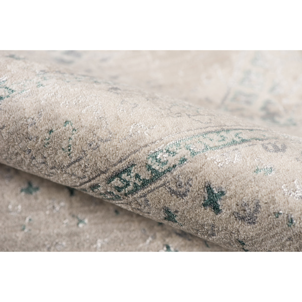 Amer Cambridge CAM-32 Aqua Blue area rug - color swatch view