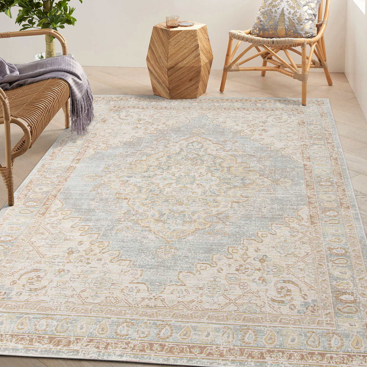 Amer Century Vintage Medallion Power-Loom Gray/Ivory Area Rug