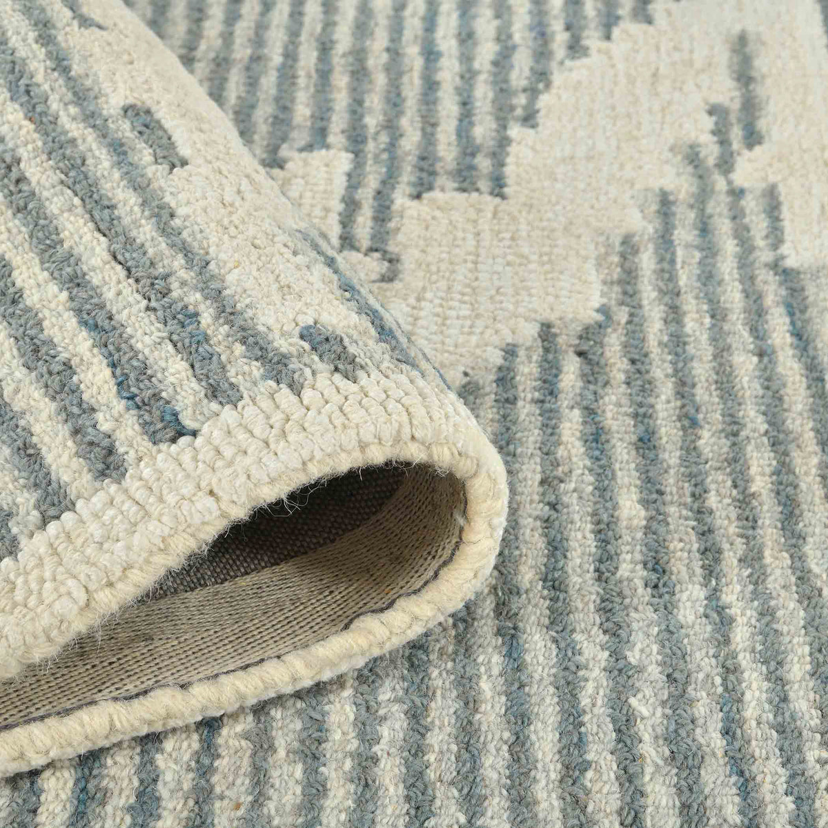 Amer Chicago CHI-2 Gray area rug - rolled view