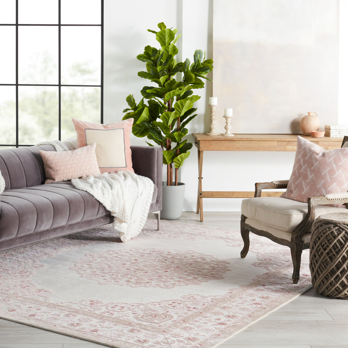 Jaipur Fables Malo Fb123 Bright White / Parfait Pink Rugs