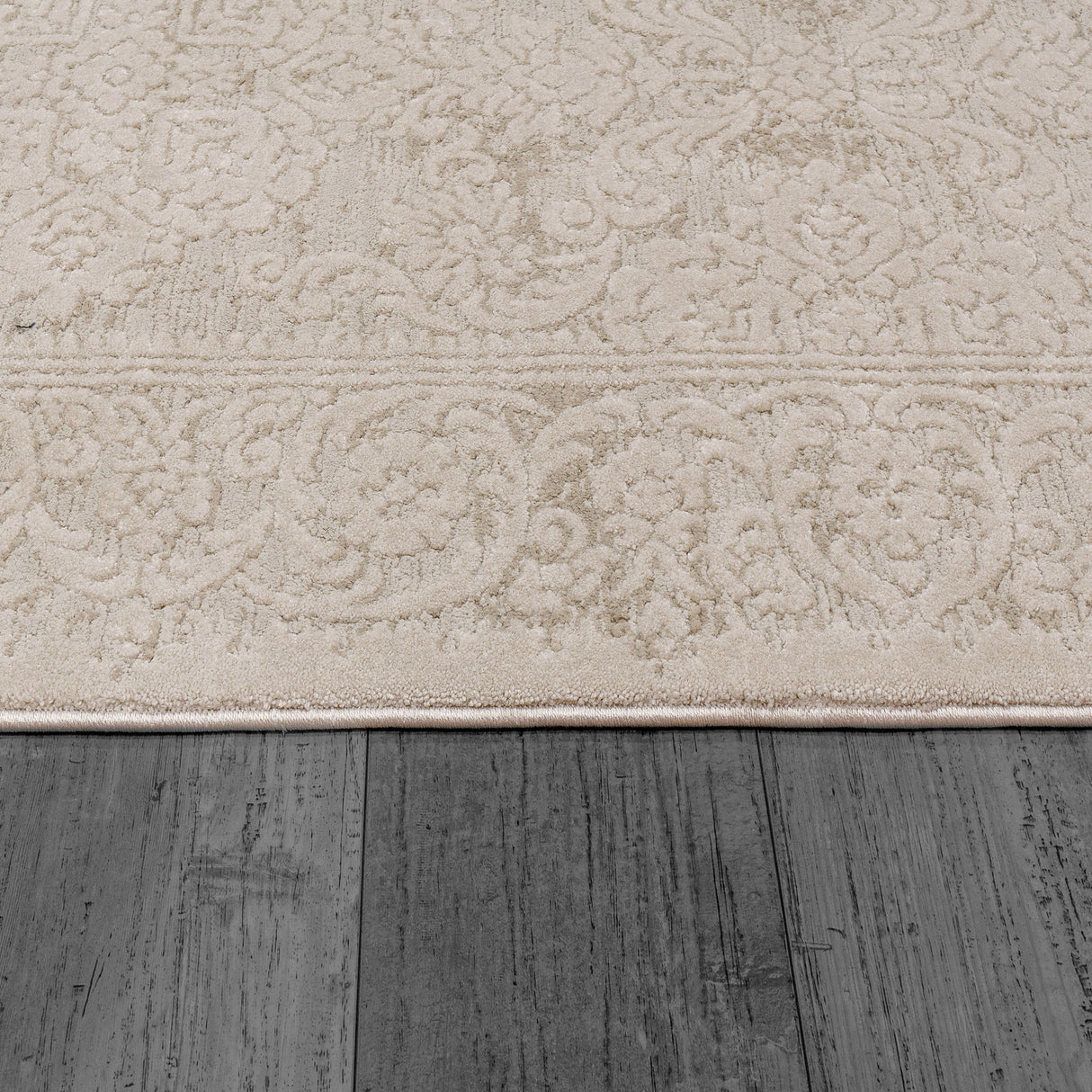 Dynamic Rugs Hamilton 10601 Power Loomed Traditional Cream Rug