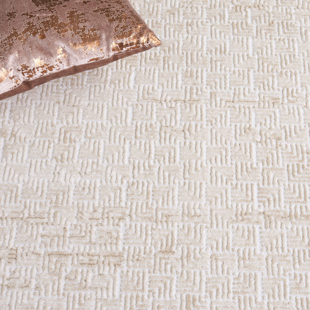 Safavieh Hanna Han110B Beige/Ivory Rug.